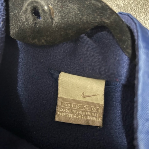 Vintage Nike Jacket - Picture 2 of 2